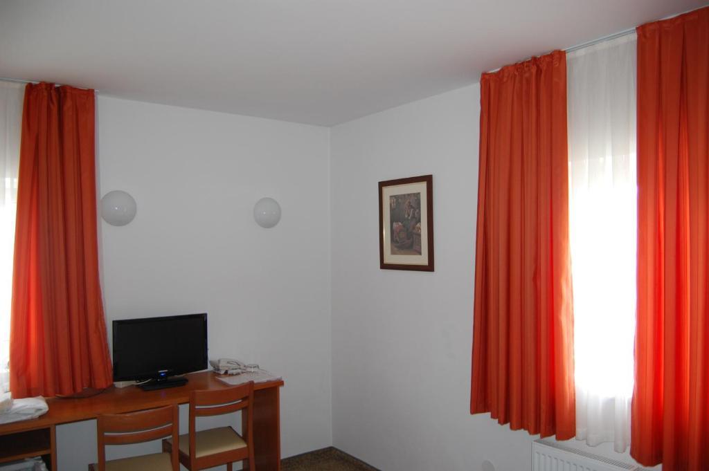 Penzion Pri Slovenc Dol pri Ljubljani Zimmer foto